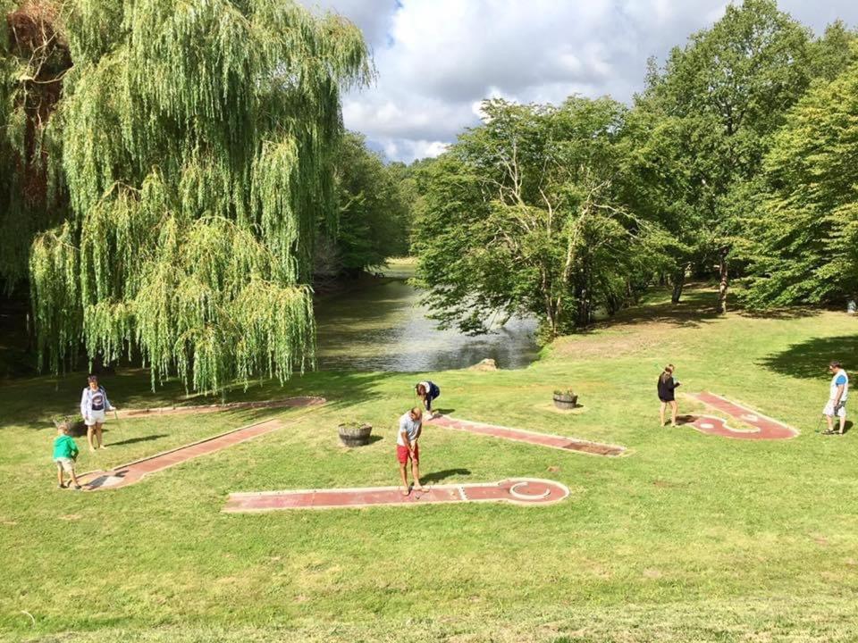 Camping Les Petites Minaudieres Hotel Saint-Sauveur  Eksteriør billede