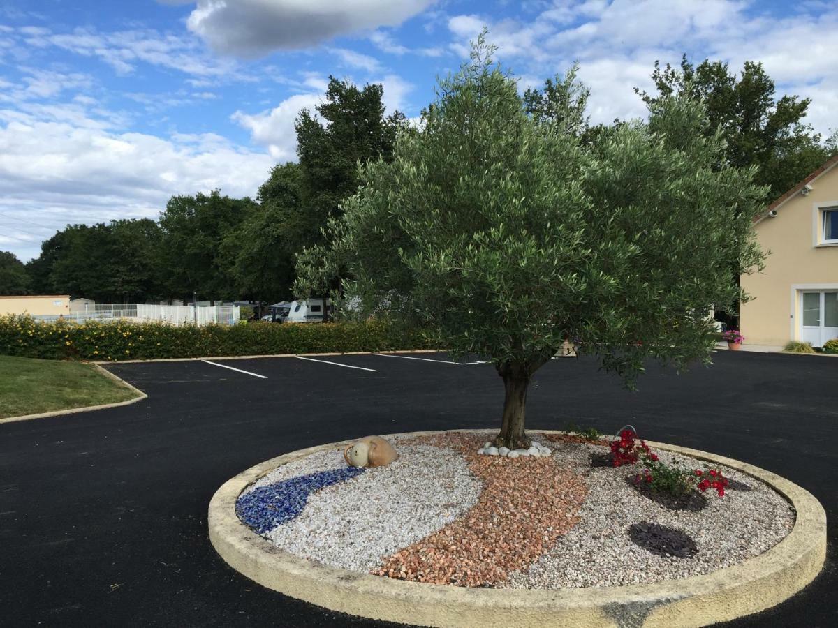 Camping Les Petites Minaudieres Hotel Saint-Sauveur  Eksteriør billede
