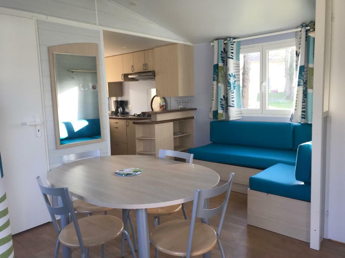 Camping Les Petites Minaudieres Hotel Saint-Sauveur  Eksteriør billede